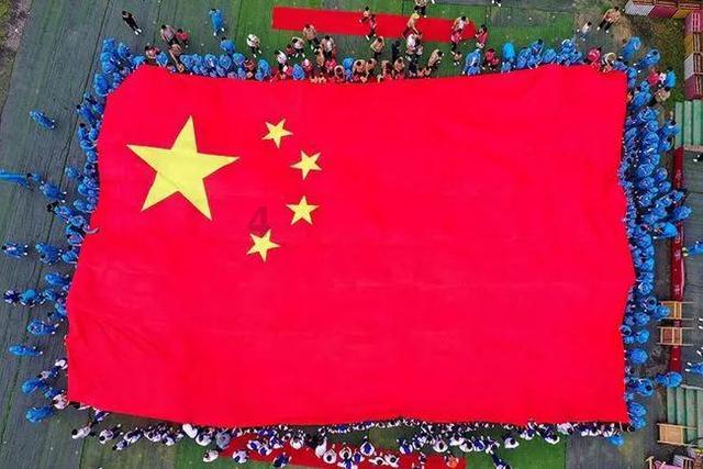 男朋友打我怎么办？好几次了，以前不是这样 的，怎么办？